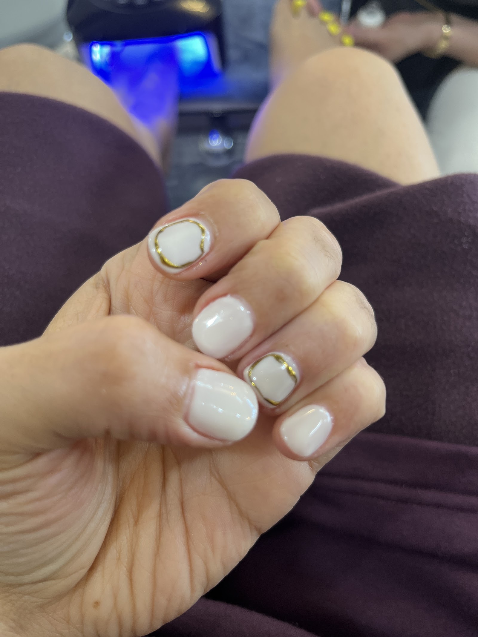 MQ Nails & Spa nail photo 1